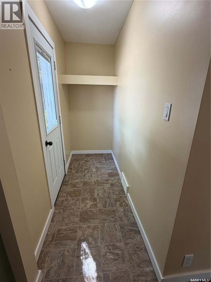 537 Churchill Street, Hudson Bay, Saskatchewan  S0E 0Y0 - Photo 5 - SK045954