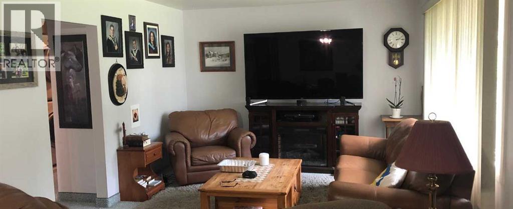 118 Dorin Drive, Hinton, Alberta  T7V 1B8 - Photo 7 - A2323537