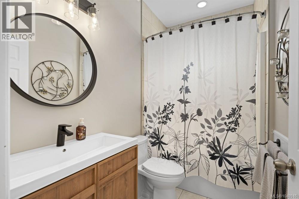 5763 Island Hwy S, Union Bay, British Columbia V0R 3B0 - Photo 57 - 1040516