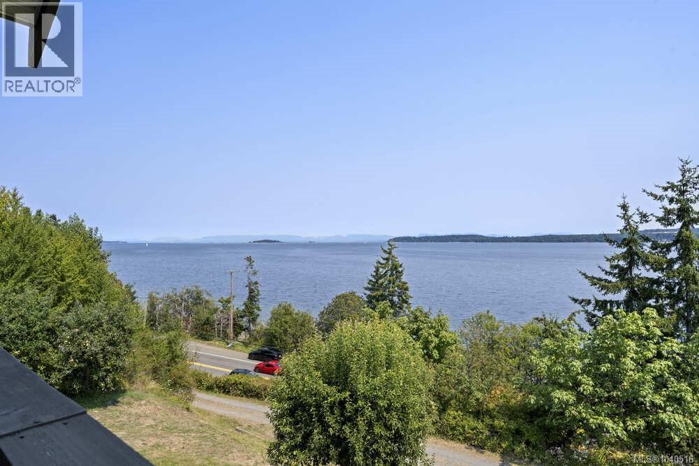 5763 Island Hwy S, Union Bay, British Columbia V0R 3B0 - Photo 69 - 1040516