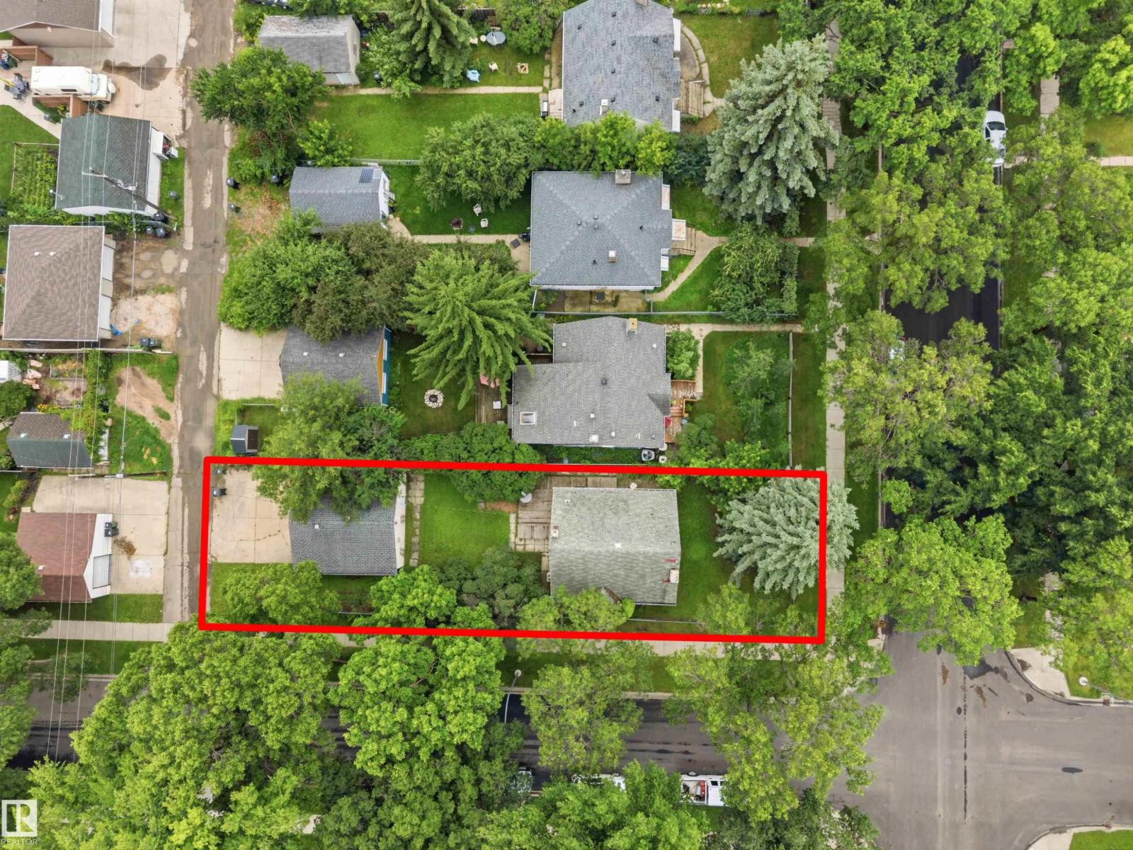 12243 104 St NW, Edmonton, Alberta  T5G 2L7 - Photo 4 - E4500552