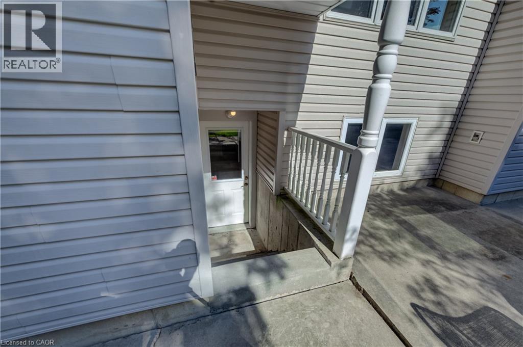 910 Walton Avenue N, Listowel, Ontario  N4W 3R9 - Photo 45 - 40856850