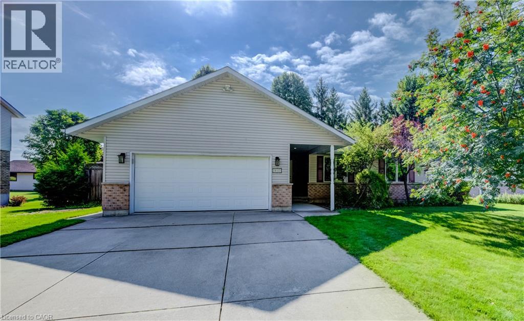 910 WALTON Avenue N, Listowel, Ontario