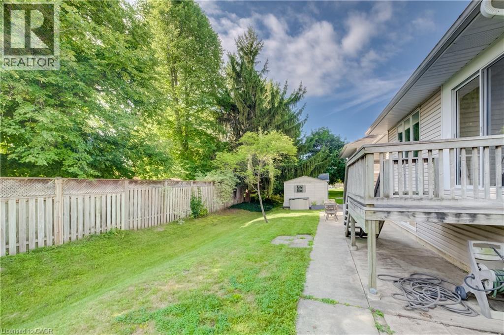 910 Walton Avenue N, Listowel, Ontario  N4W 3R9 - Photo 44 - 40856850