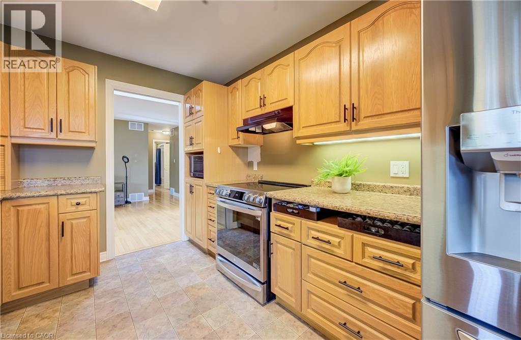 910 Walton Avenue N, Listowel, Ontario  N4W 3R9 - Photo 13 - 40856850