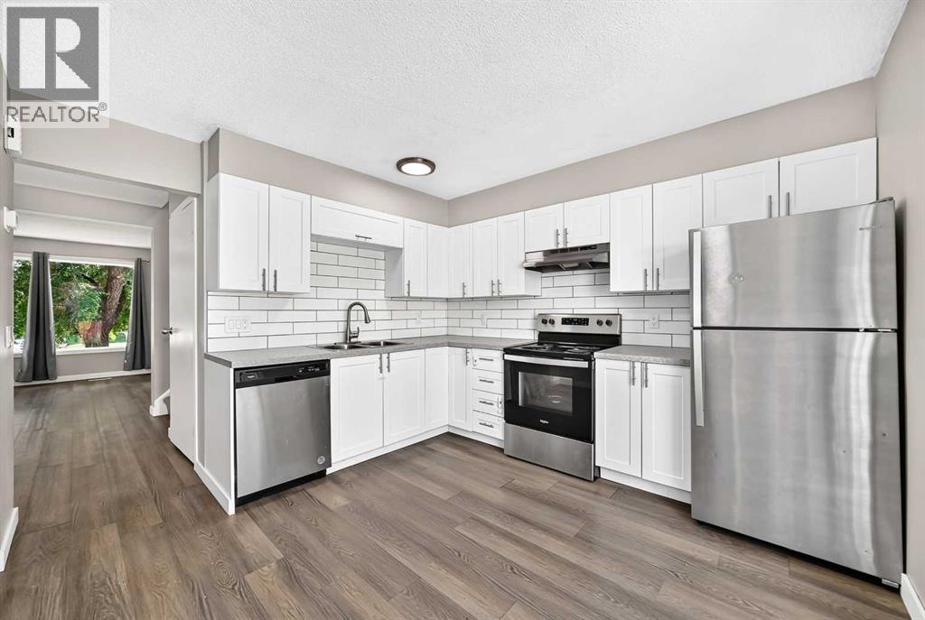 96 Erin Woods Boulevard SE, Calgary, Alberta  t2b 2r1 - Photo 3 - A2331671
