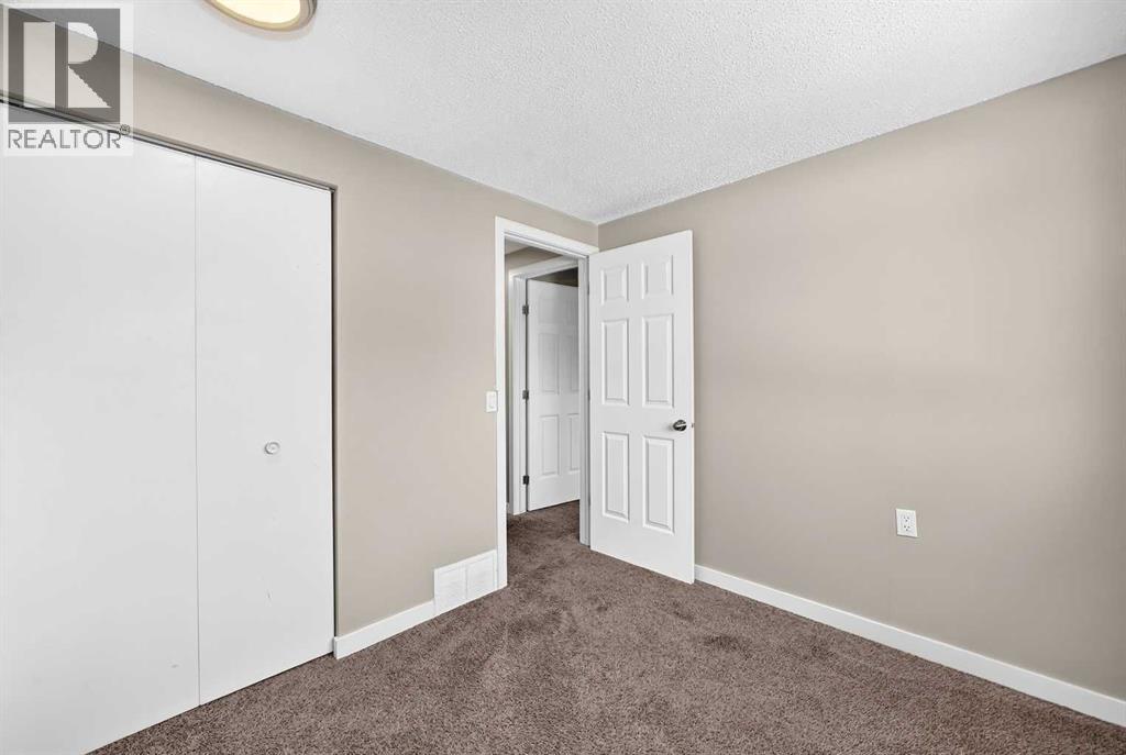 96 Erin Woods Boulevard SE, Calgary, Alberta  t2b 2r1 - Photo 24 - A2331671