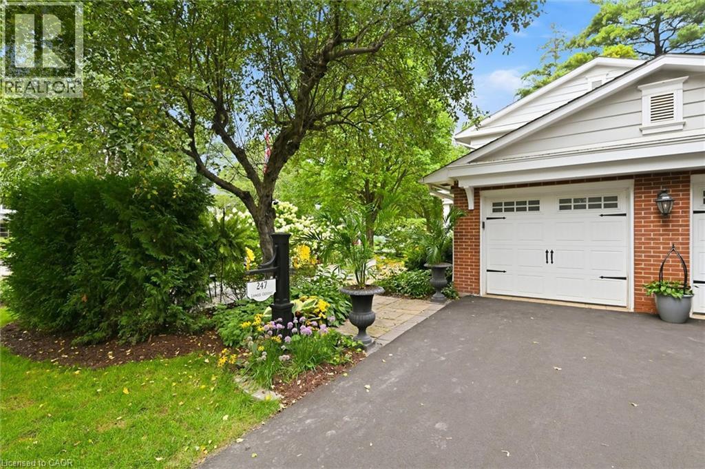 247 Linwood Crescent, Burlington, Ontario  L7L 4A2 - Photo 5 - 40856862