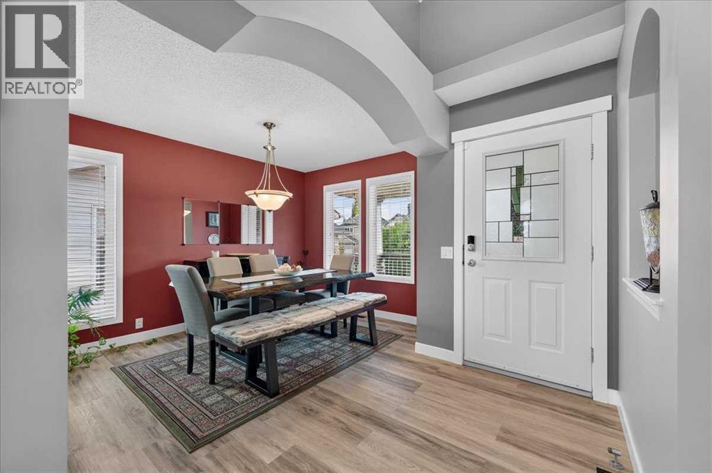 212 Cresthaven Place SW, Calgary, Alberta  T3B 5W4 - Photo 7 - A2337136