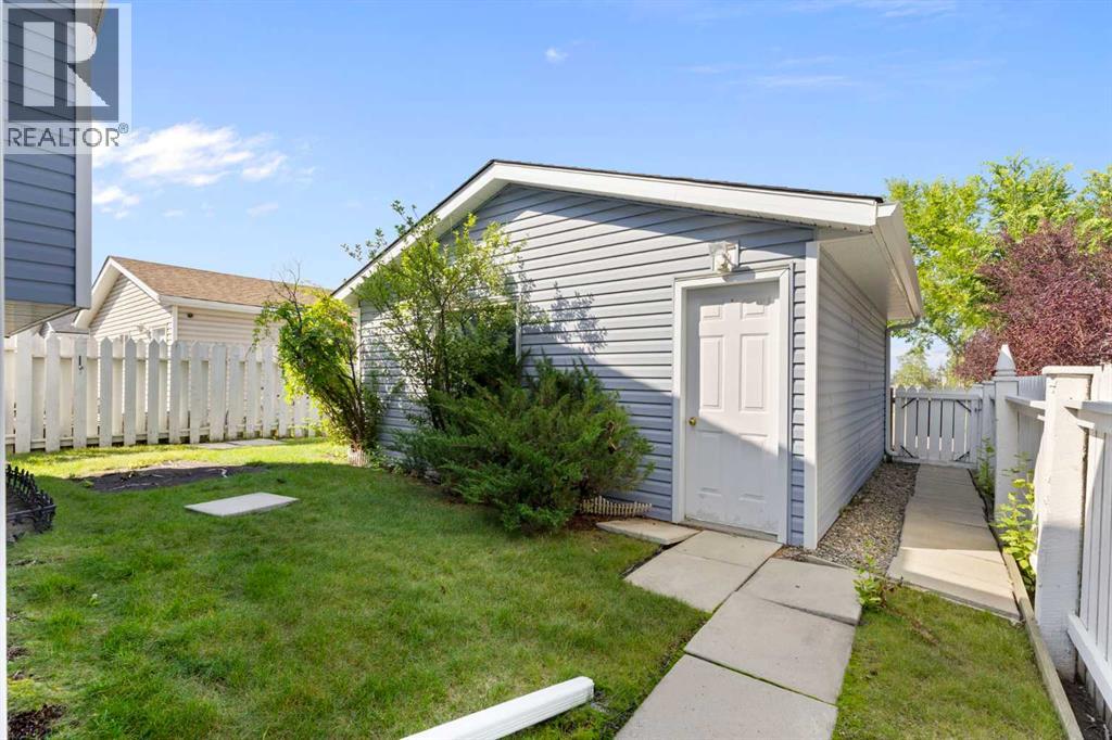 90 Martinridge Crescent NE, Calgary, Alberta  T3J 3M4 - Photo 34 - A2337975