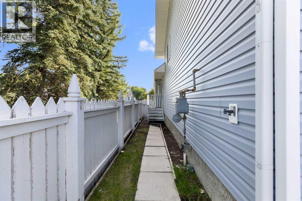 90 Martinridge Crescent NE, Calgary, Alberta  T3J 3M4 - Photo 33 - A2337975