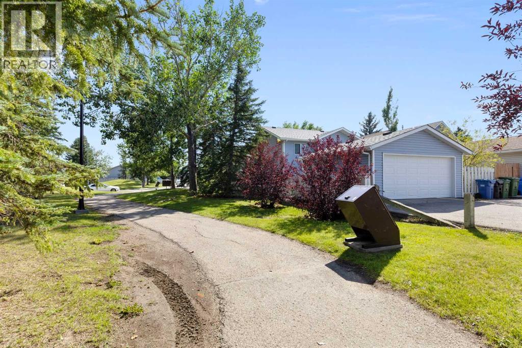 90 Martinridge Crescent NE, Calgary, Alberta  T3J 3M4 - Photo 37 - A2337975
