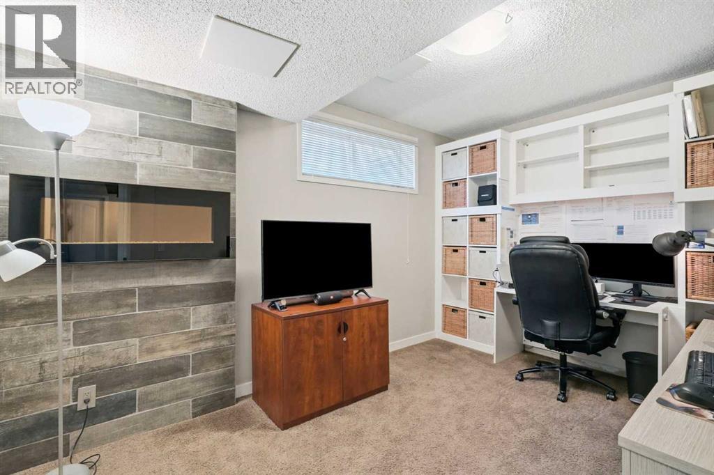 249 Inverness Park SE, Calgary, Alberta T2Z 3K7 - Photo 8 - A2338536