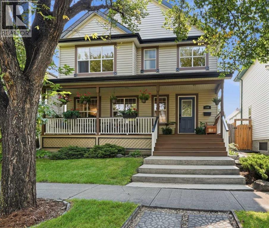 249 Inverness Park SE, Calgary, Alberta T2Z 3K7 - Photo 1 - A2338536