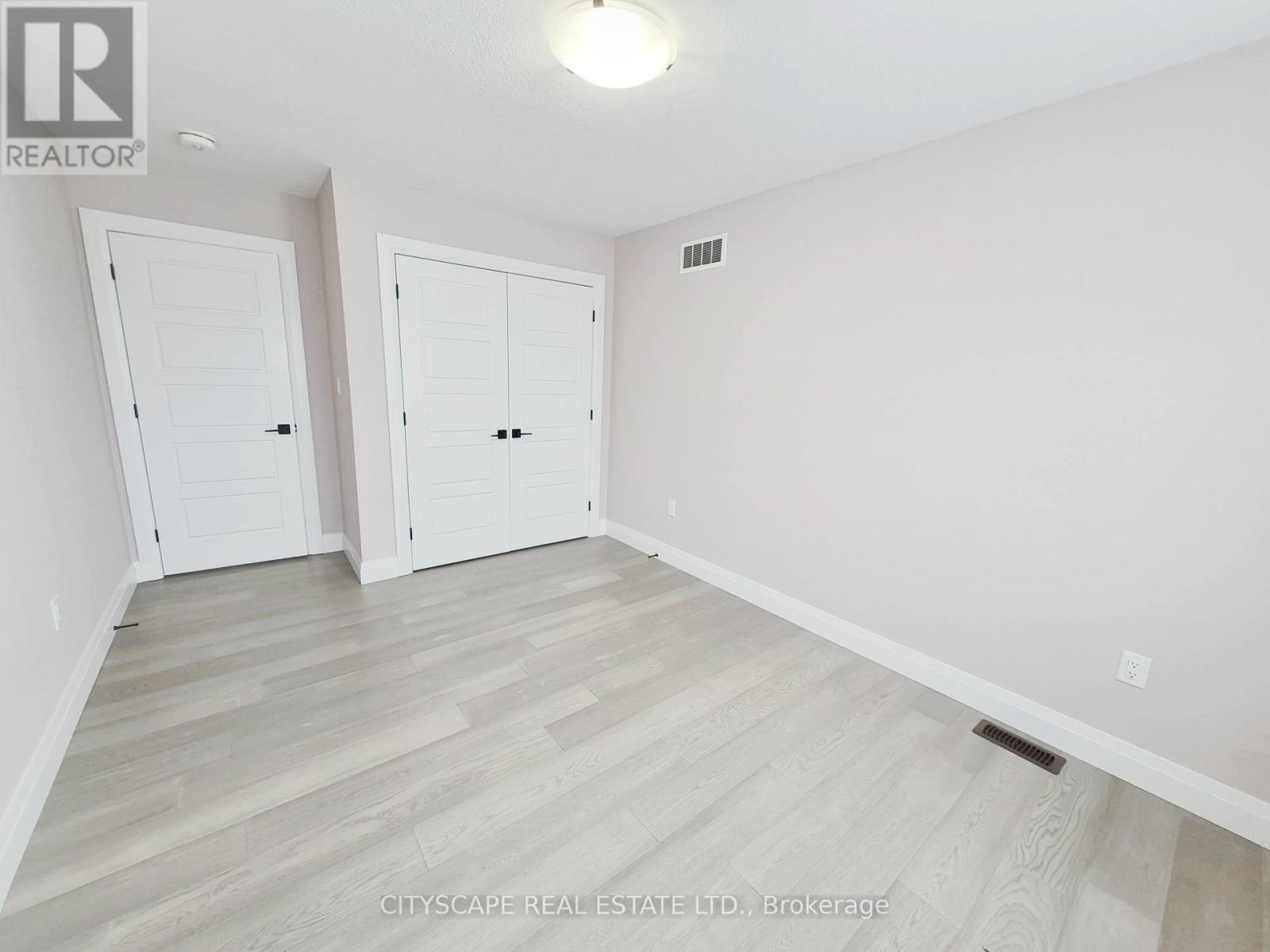 60 Hazelwood Pass, Thames Centre, Ontario  N0L 1G2 - Photo 33 - X13170480