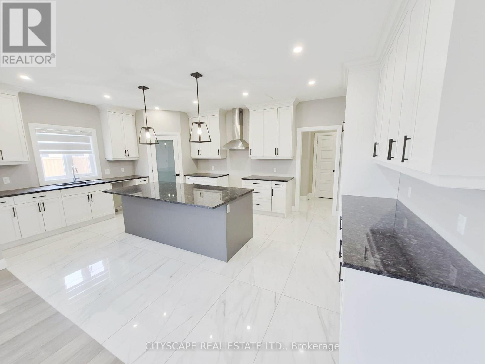60 Hazelwood Pass, Thames Centre, Ontario  N0L 1G2 - Photo 5 - X13170480