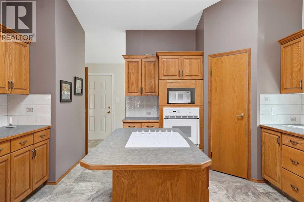5401 Shannon Drive, Olds, Alberta  T4H 1C2 - Photo 9 - A2305187
