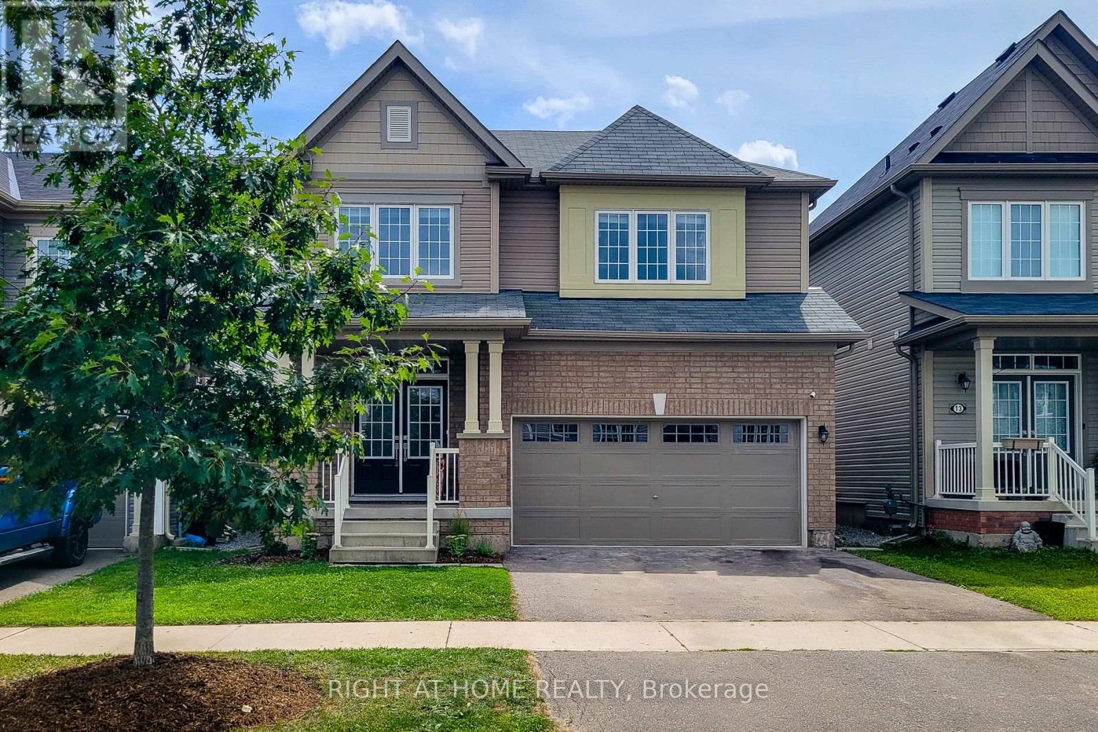 11 ESTHER CRESCENT, Thorold, Ontario