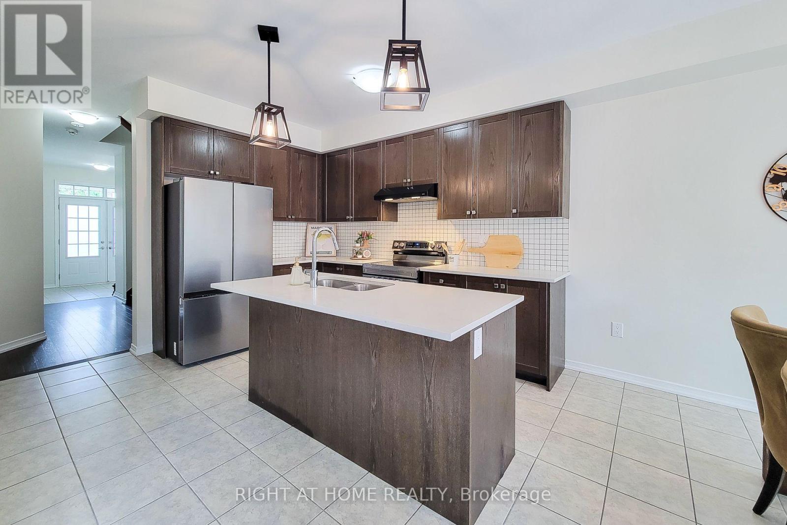 11 Esther Crescent, Thorold, Ontario  L3B 0E9 - Photo 12 - X13692374