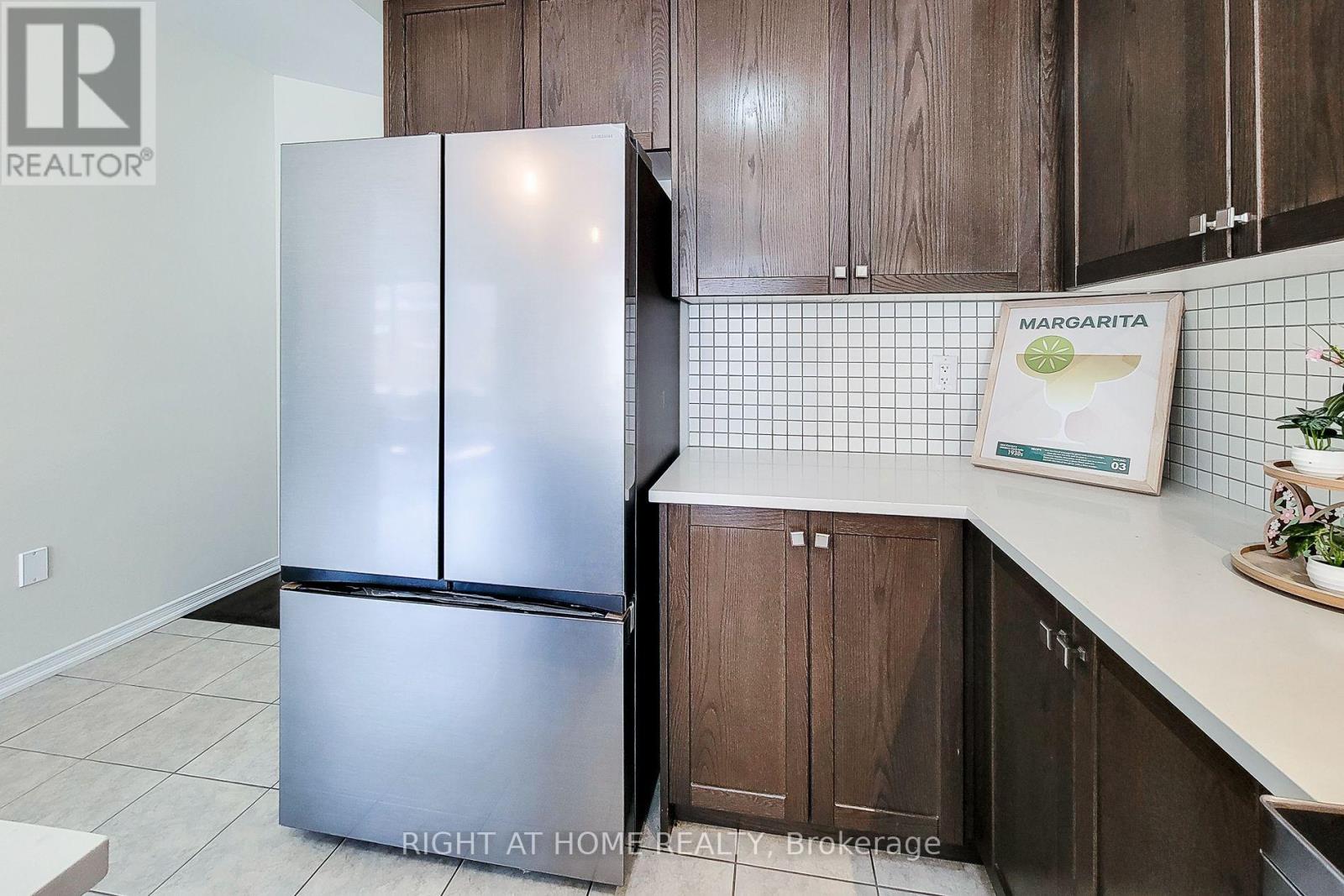 11 Esther Crescent, Thorold, Ontario  L3B 0E9 - Photo 16 - X13692374