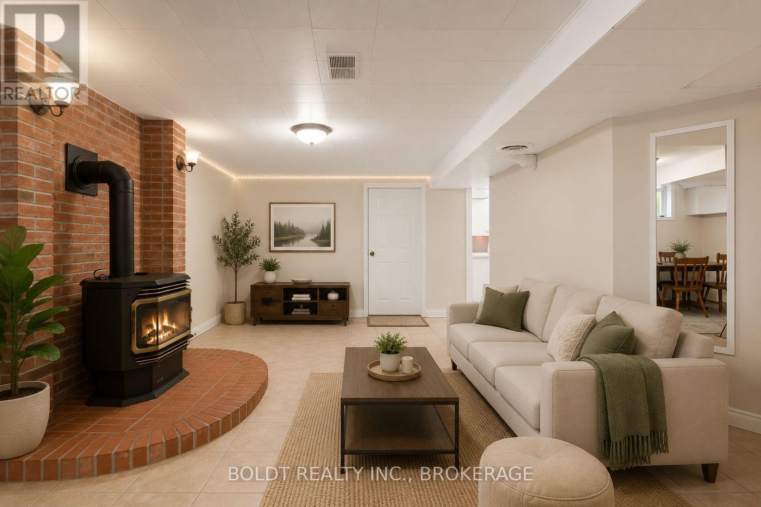5568 Drummond Road, Niagara Falls, Ontario  L2G 4L3 - Photo 21 - X13683874
