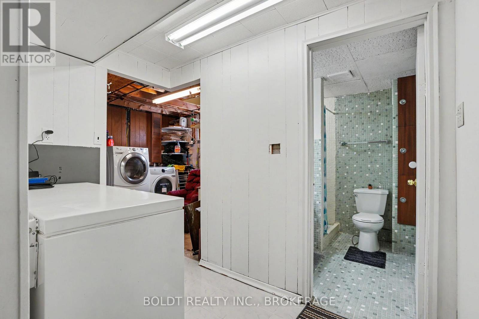 5568 Drummond Road, Niagara Falls, Ontario  L2G 4L3 - Photo 28 - X13683874