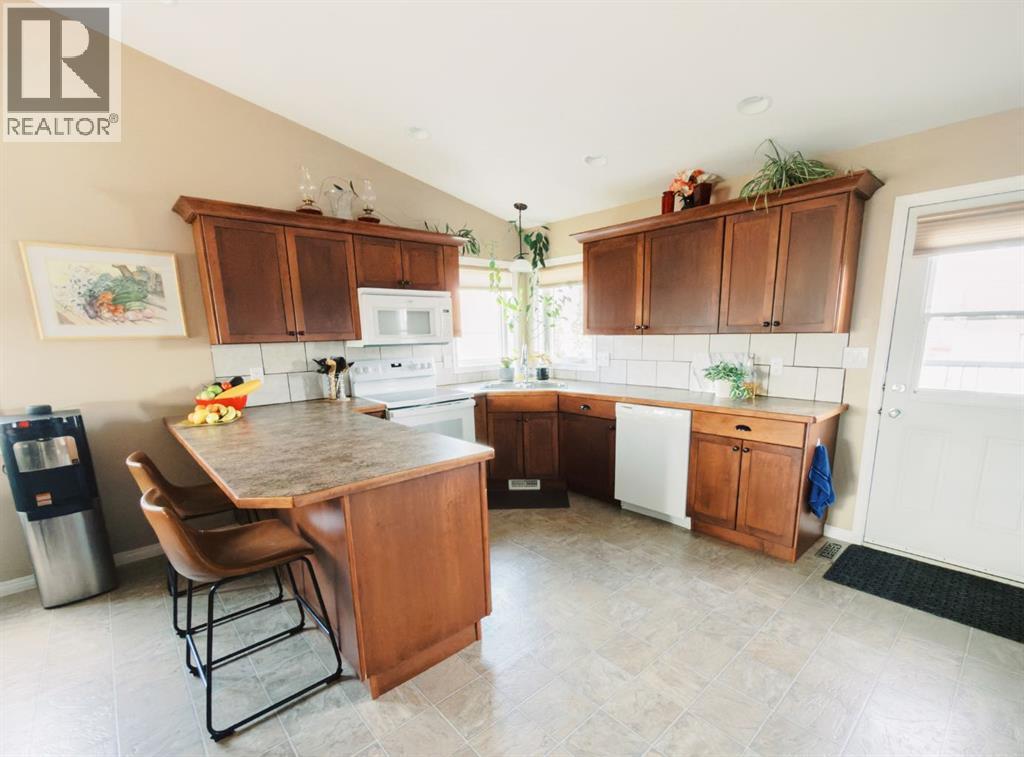 6702 43 Avenue Close, Stettler, Alberta  T4K 1k6 - Photo 11 - A2338133