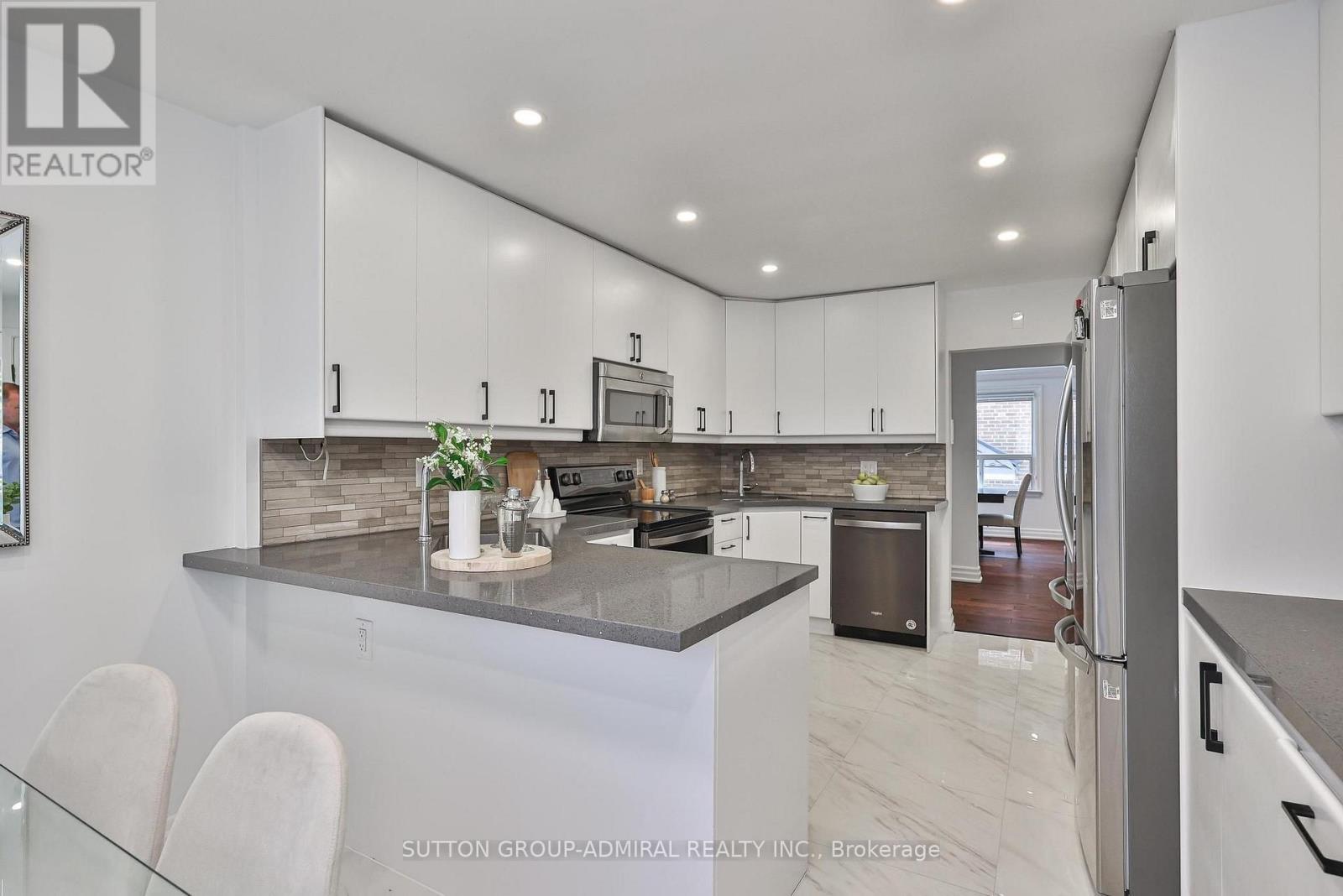 256 Torresdale Avenue, Toronto, Ontario  M2R 3E8 - Photo 13 - C13692370