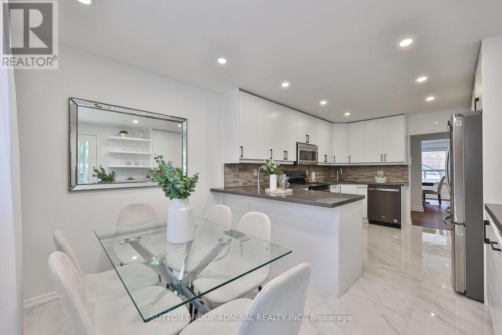 256 Torresdale Avenue, Toronto, Ontario  M2R 3E8 - Photo 16 - C13692370