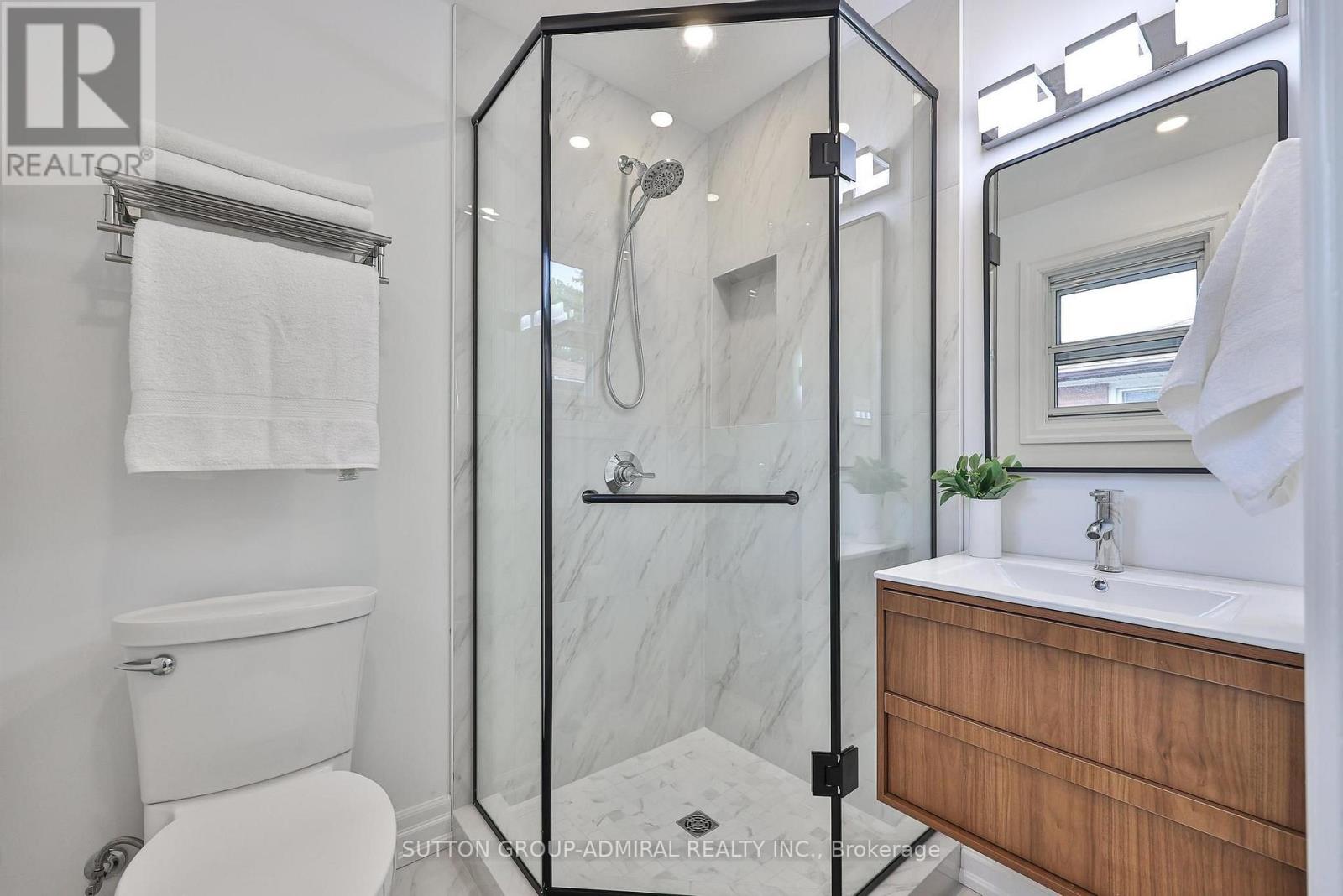256 Torresdale Avenue, Toronto, Ontario  M2R 3E8 - Photo 27 - C13692370