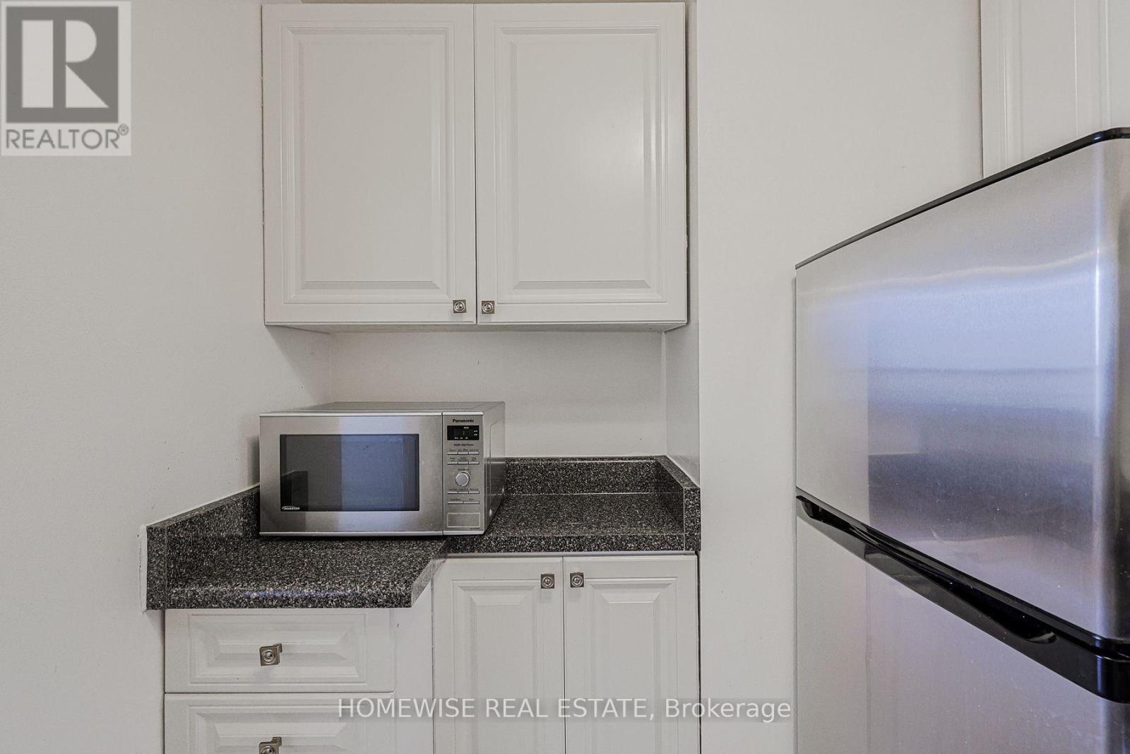 414 - 485 Kingston Road, Toronto, Ontario  M4L 1V6 - Photo 6 - E13692356