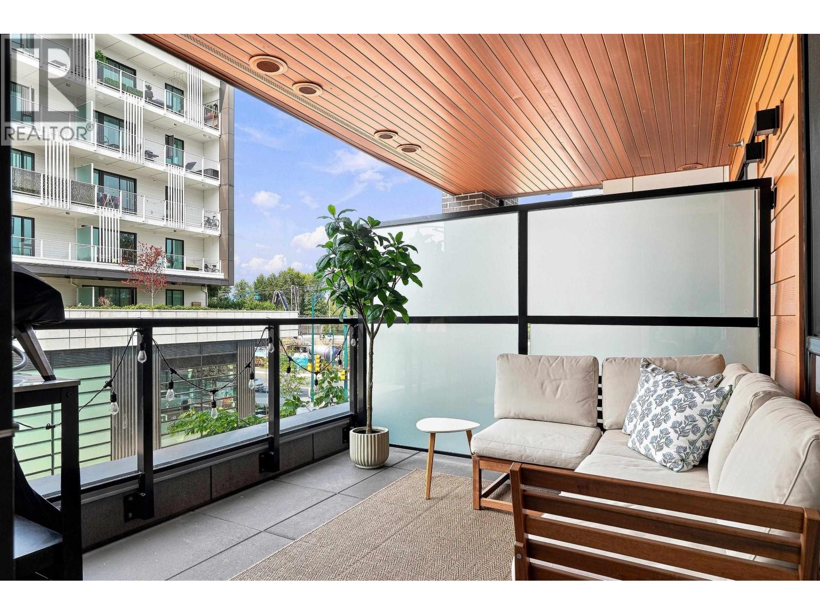 211 3131 MURRAY STREET, Port Moody, British Columbia