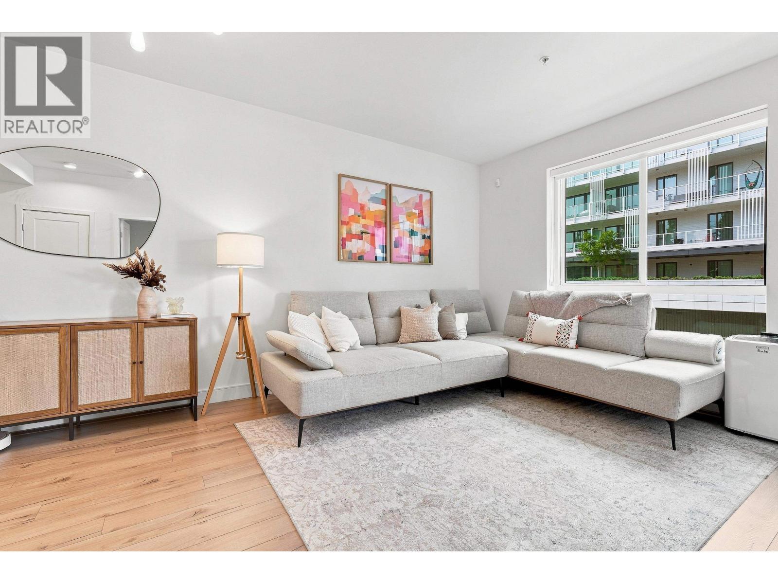 211 3131 Murray Street, Port Moody, British Columbia  V3H 0L9 - Photo 3 - R3157174