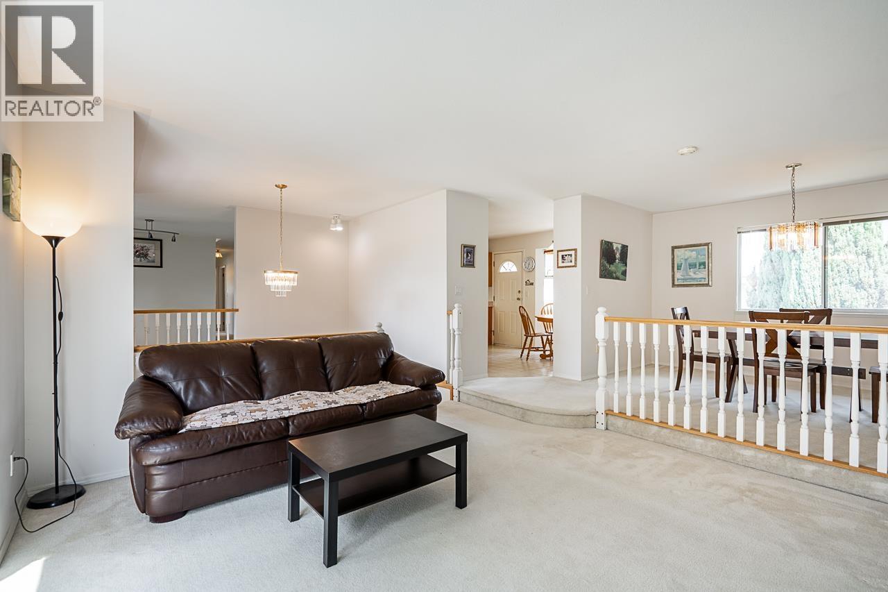 3315 El Casa Court, Coquitlam, British Columbia  V3E 2P9 - Photo 5 - R3157180