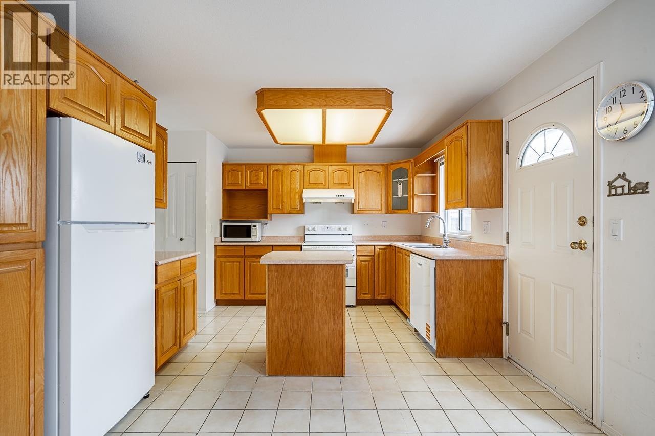 3315 El Casa Court, Coquitlam, British Columbia  V3E 2P9 - Photo 8 - R3157180