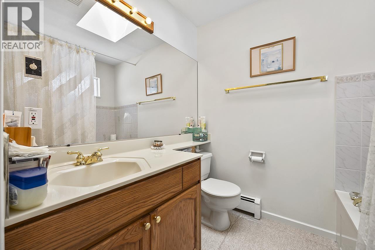 7168 Sussex Avenue, Burnaby, British Columbia  V5J 3V3 - Photo 18 - R3157189