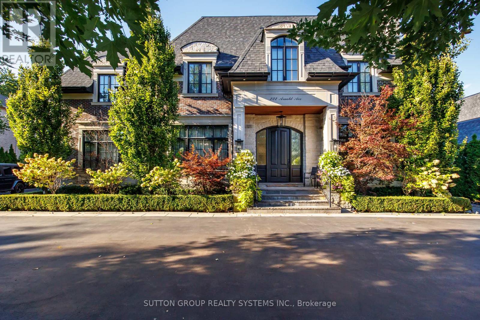 222 ARNOLD AVENUE, Vaughan, Ontario