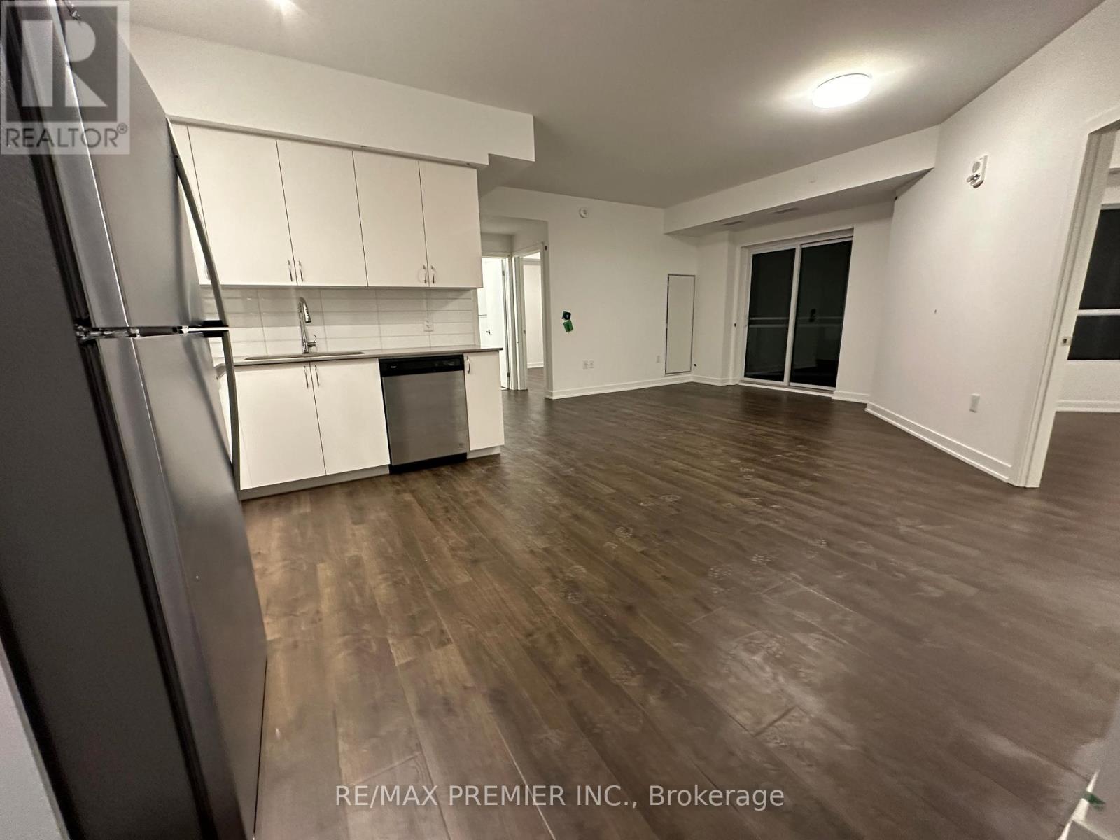 207 - 56 Lakeside Terrace, Barrie, Ontario  L4M 7B9 - Photo 9 - S13692336