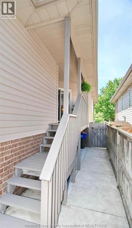 4262 Showdown, Windsor, Ontario  N9G 3B1 - Photo 2 - 26020243