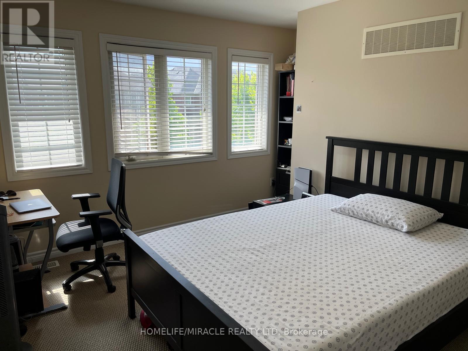 8 Sculptor Street, Brampton, Ontario L6P 3H5 - Photo 13 - W13685082