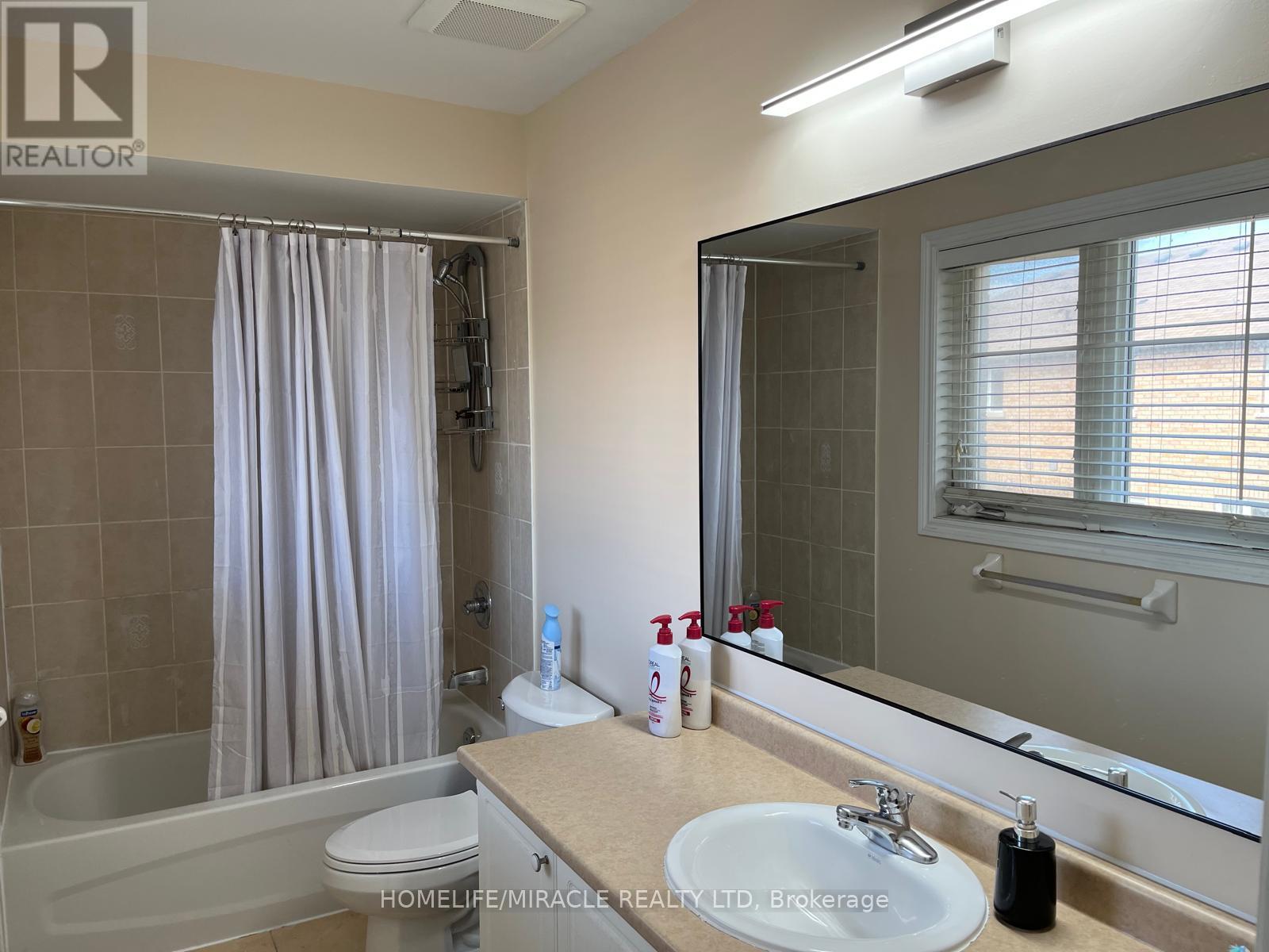 8 Sculptor Street, Brampton, Ontario L6P 3H5 - Photo 17 - W13685082