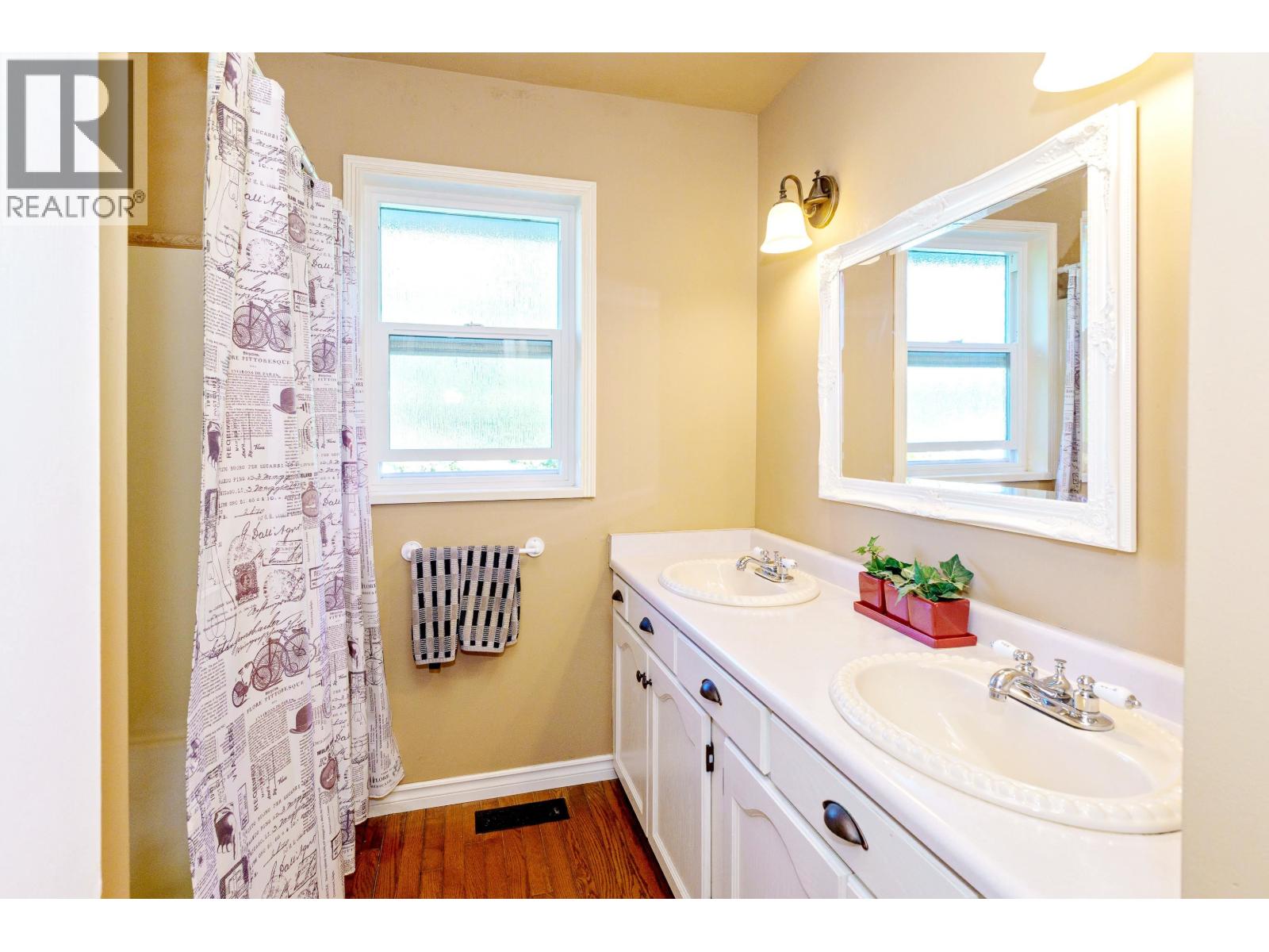 12612 215 Street, Maple Ridge, British Columbia  V4R 2H3 - Photo 28 - R3157089