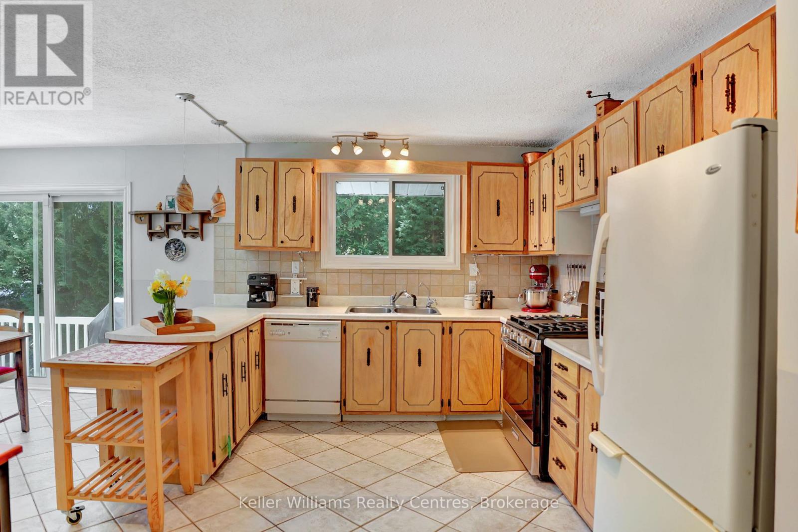 42 William Court, South Bruce Peninsula, Ontario  N0H 2T0 - Photo 19 - X13136910