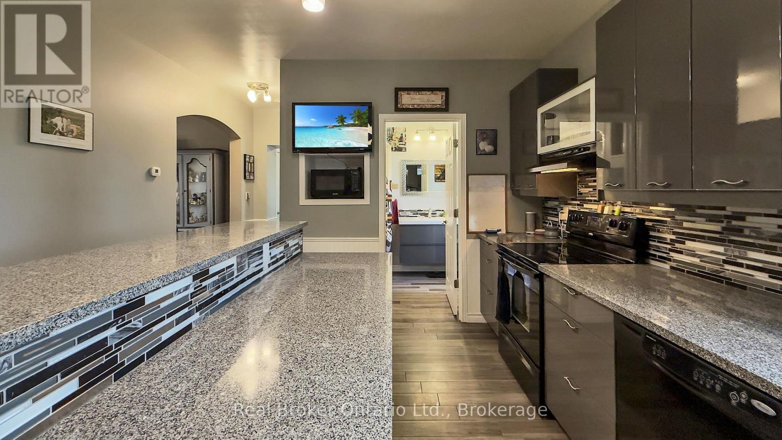 485 Chepstow Road, Brockton, Ontario  N0G 1K0 - Photo 12 - X13092192