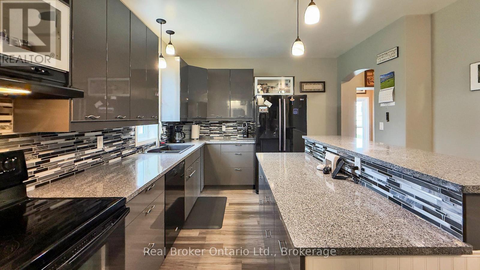 485 Chepstow Road, Brockton, Ontario  N0G 1K0 - Photo 10 - X13092192
