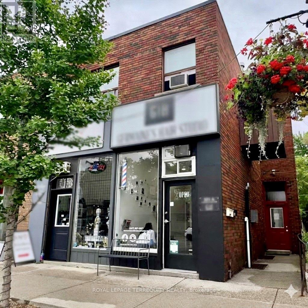 321 LAKESHORE ROAD E, Mississauga, Ontario