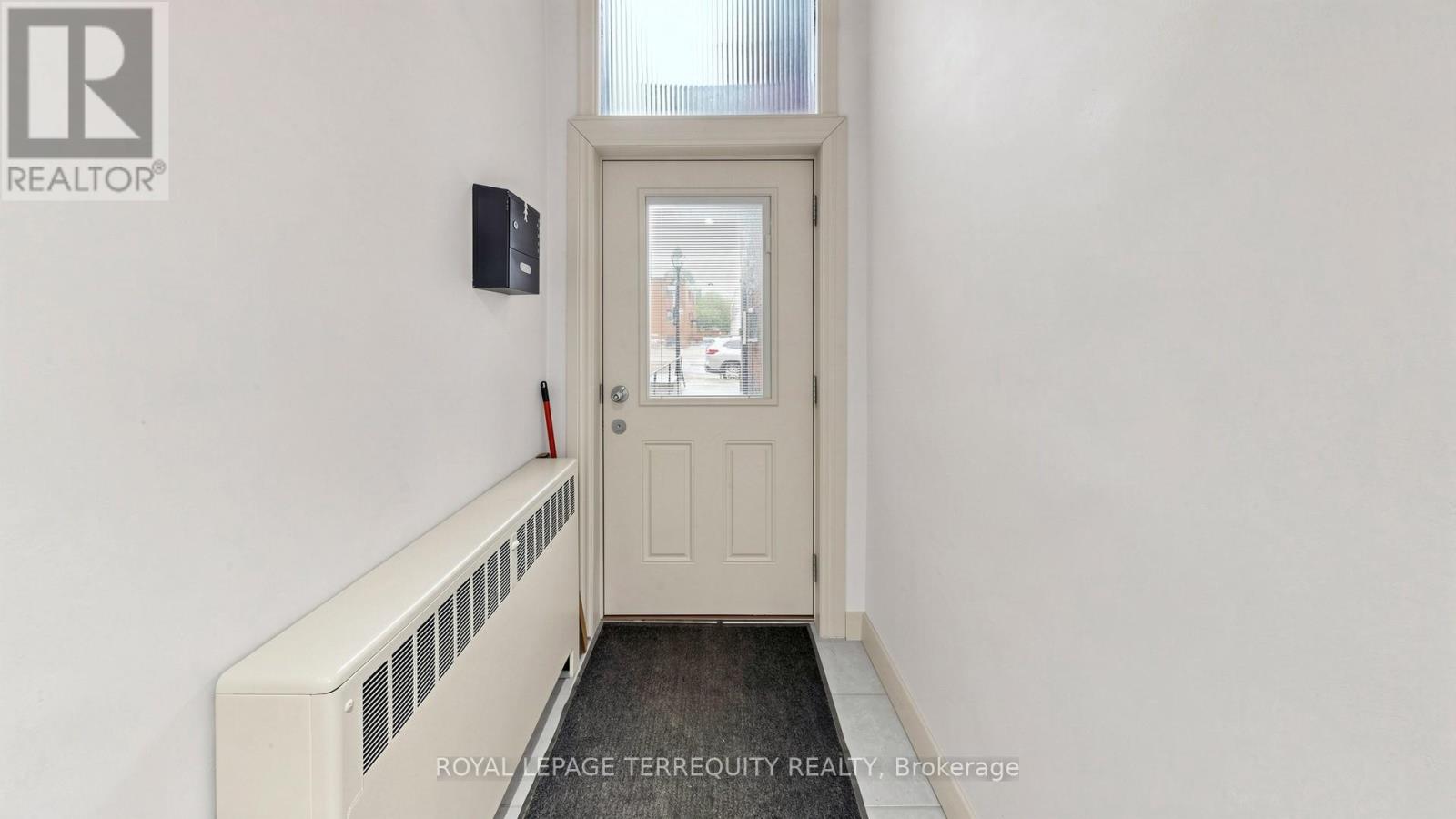 321 Lakeshore Road E, Mississauga, Ontario  L5G 1H3 - Photo 31 - W13174128