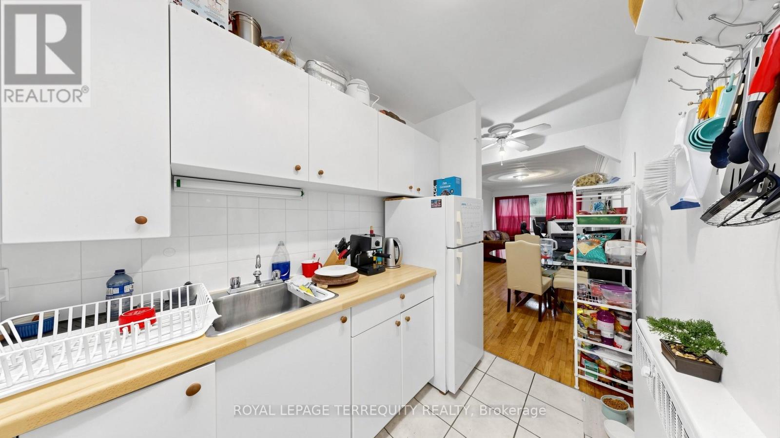 321 Lakeshore Road E, Mississauga, Ontario  L5G 1H3 - Photo 25 - W13174128