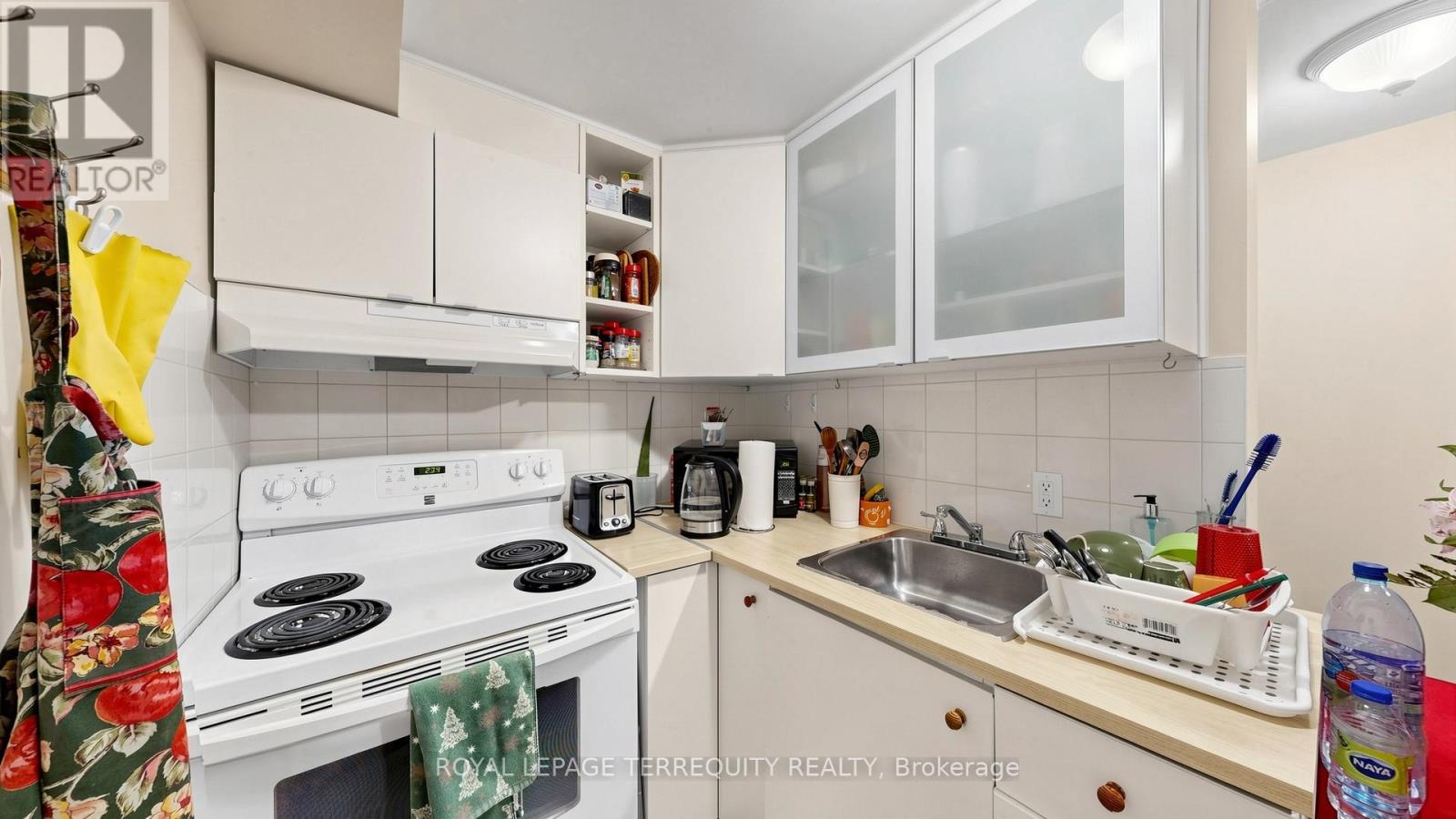 321 Lakeshore Road E, Mississauga, Ontario  L5G 1H3 - Photo 30 - W13174128