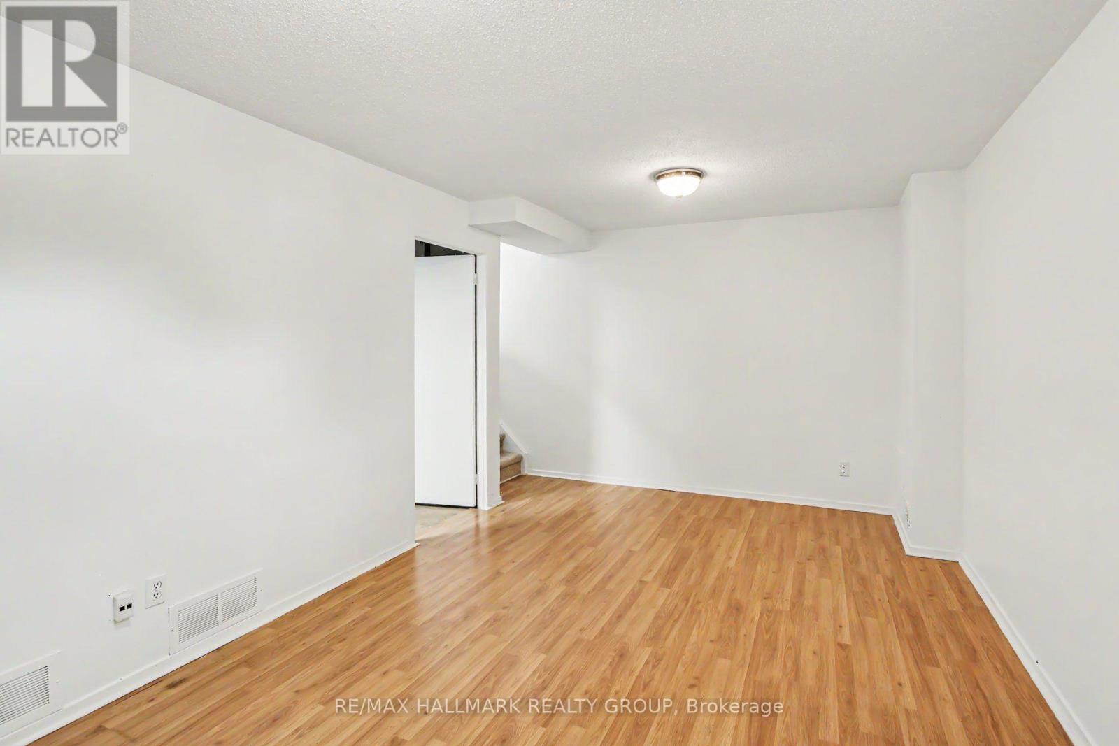 1747a Lamoureux Drive, Ottawa, Ontario  K1E 2N3 - Photo 29 - X13685562